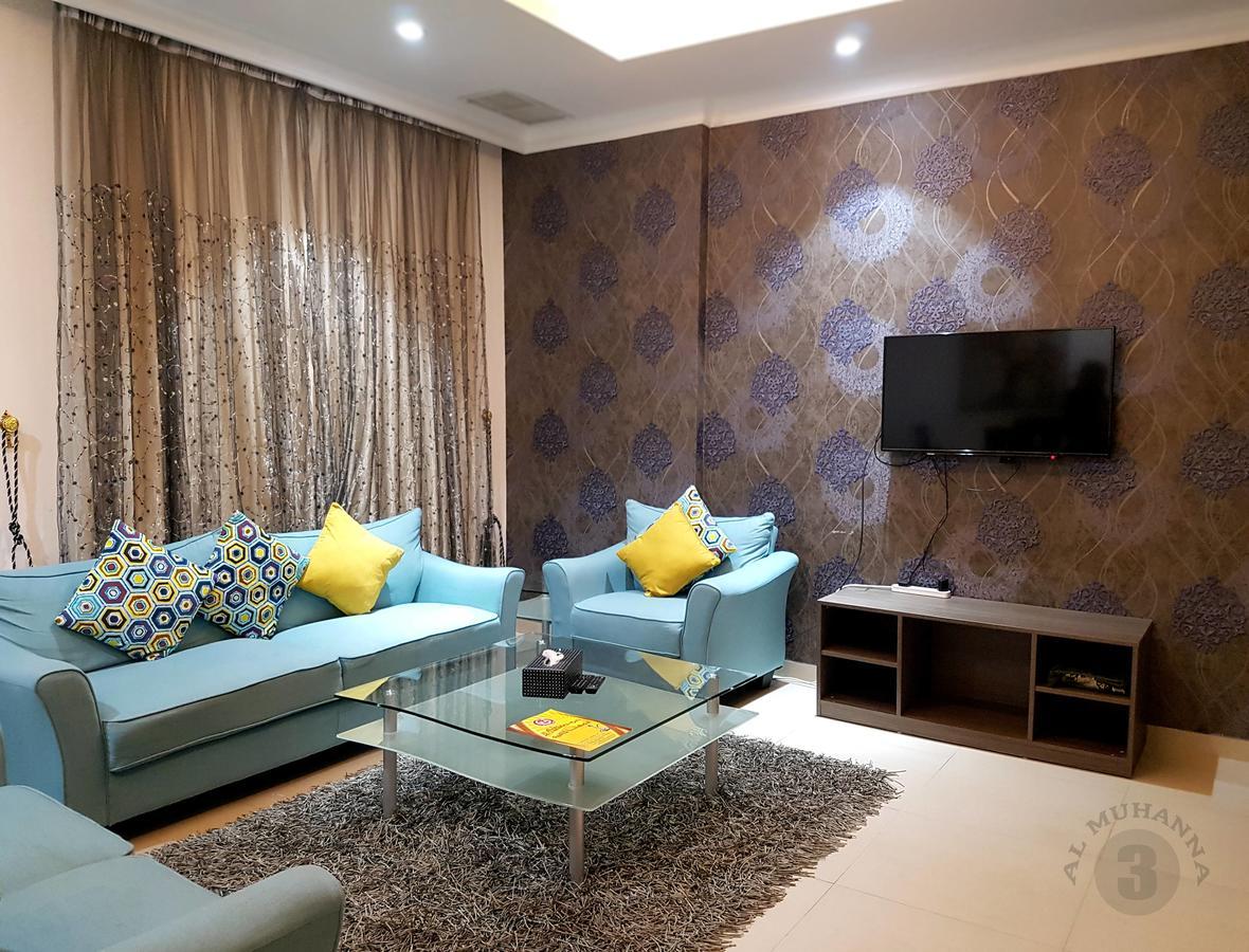 Al Muhanna Plaza Luxury Apartments 쿠웨이트 외부 사진