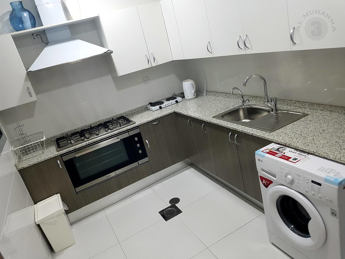 Al Muhanna Plaza Luxury Apartments 쿠웨이트 외부 사진