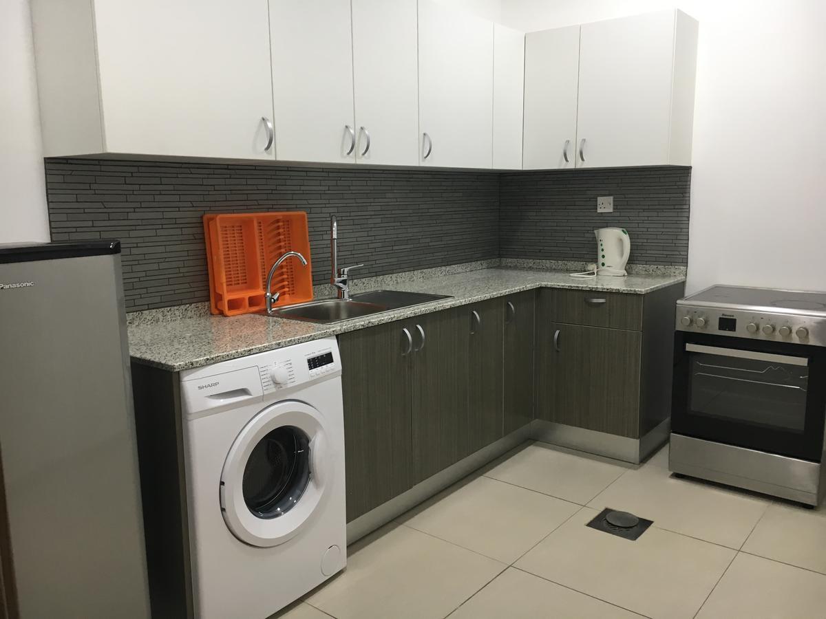 Al Muhanna Plaza Luxury Apartments 쿠웨이트 외부 사진