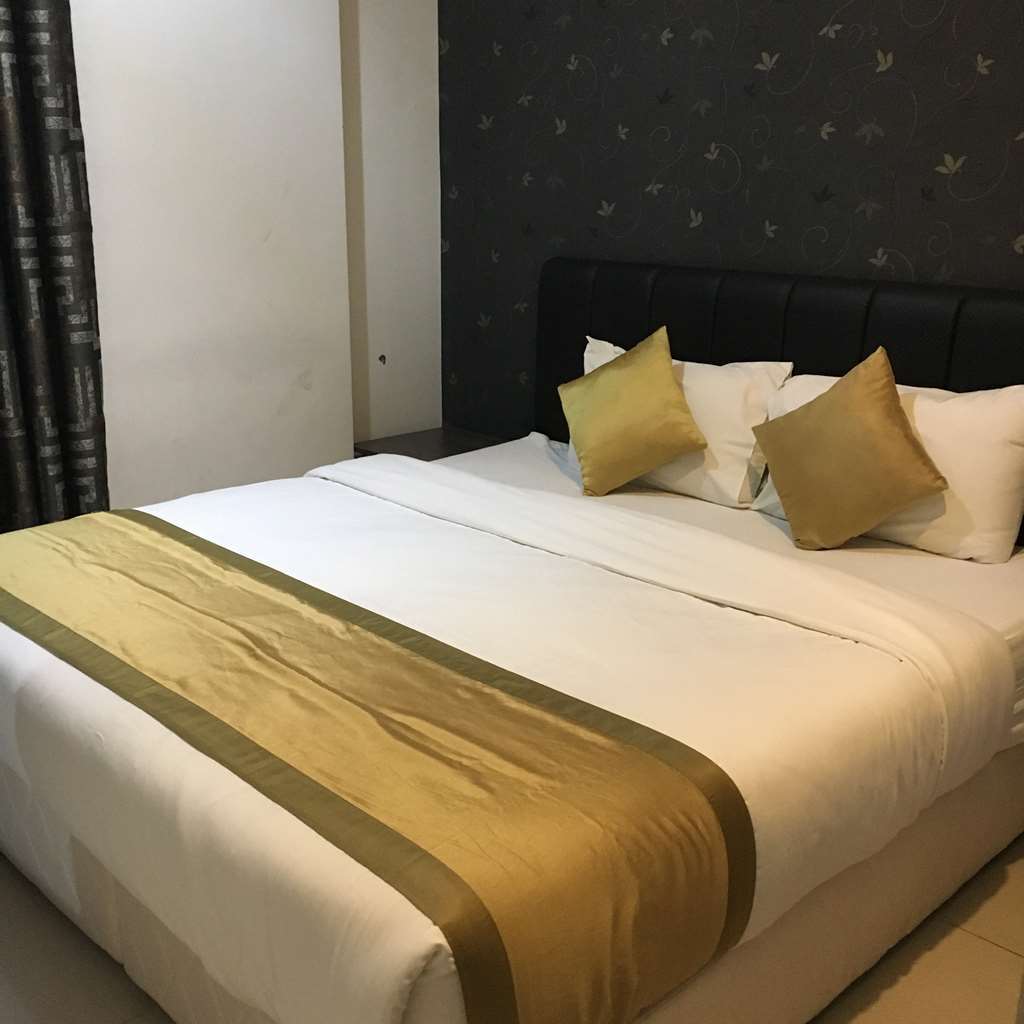 Al Muhanna Plaza Luxury Apartments 쿠웨이트 객실 사진